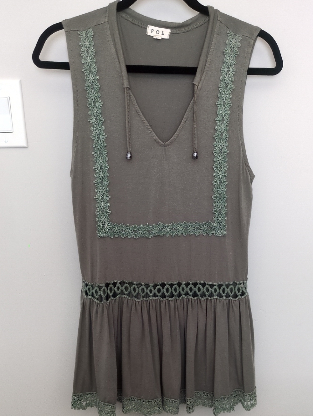 POL Olive Green Sleeveless Lace-Trim Dress Small